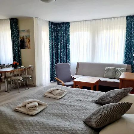 Apartamentyprzymorzu Wschod Slonca Olymp Z Basenem