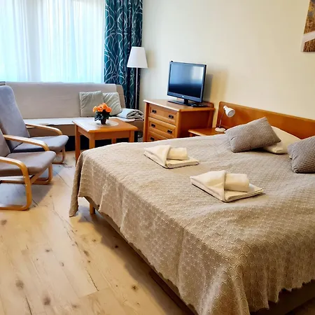 Apartamentyprzymorzu Wschod Slonca Olymp Z Basenem *