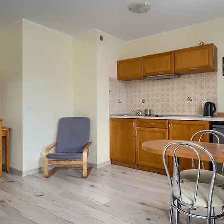 Apartamentyprzymorzu Wschód Słońca Olymp Z Basenem