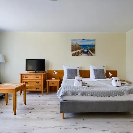 Apartamentyprzymorzu Wschod Slonca Olymp Z Basenem Daire