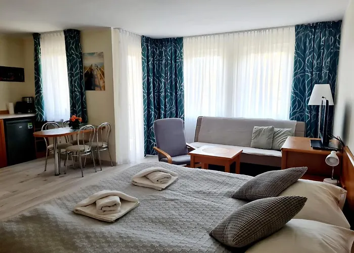 Apartamentyprzymorzu Wschod Slonca Olymp Z Basenem